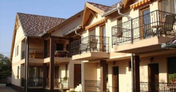 Hajdúszoboszló Mediterran Apartman Es Vendeghaz מראה חיצוני תמונה