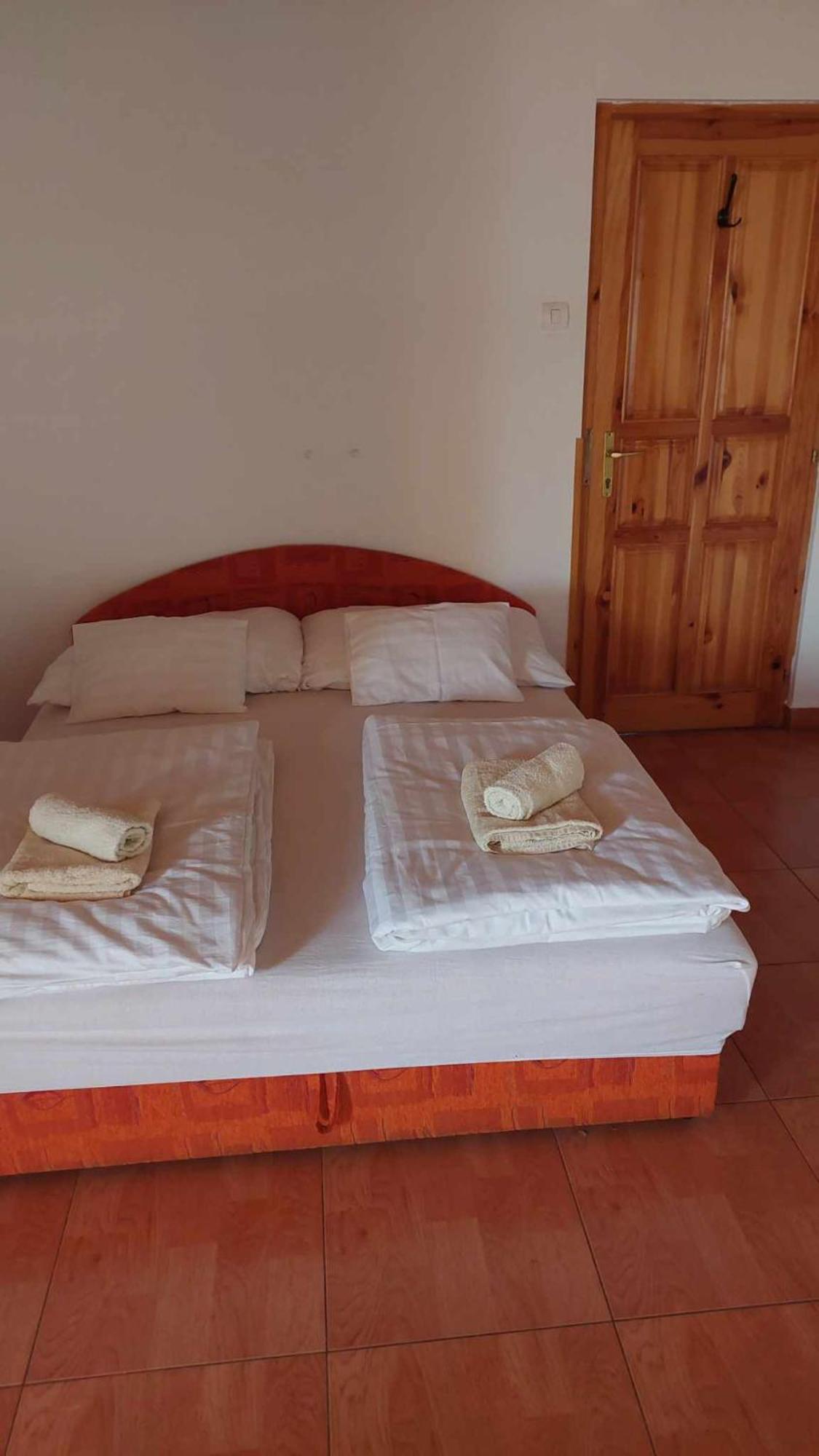 Hajdúszoboszló Mediterran Apartman Es Vendeghaz מראה חיצוני תמונה